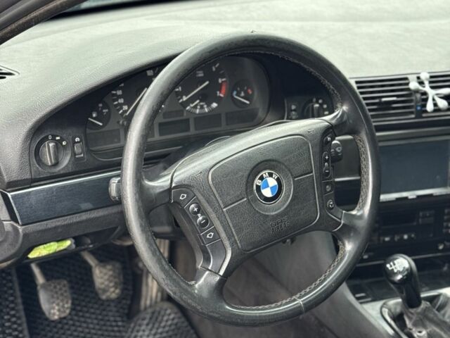 Серый БМВ 5 Серия, объемом двигателя 2.8 л и пробегом 440 тыс. км за 3500 $, фото 20 на Automoto.ua