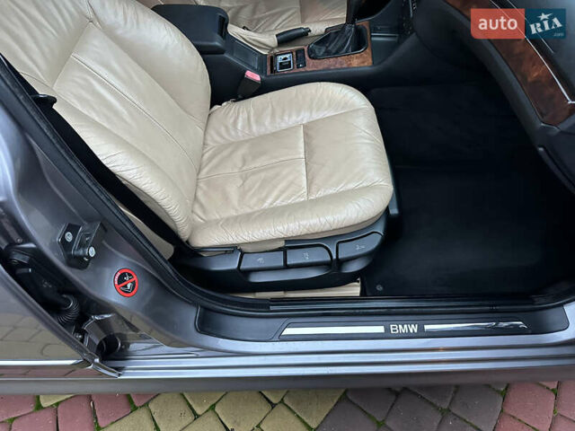 Сірий БМВ 5 Серія, об'ємом двигуна 2.5 л та пробігом 250 тис. км за 8000 $, фото 2 на Automoto.ua