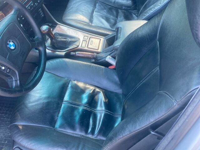 Серый БМВ 5 Серия, объемом двигателя 2.5 л и пробегом 370 тыс. км за 3800 $, фото 8 на Automoto.ua