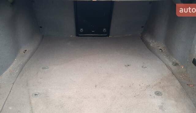 Серый БМВ 5 Серия, объемом двигателя 2.8 л и пробегом 343 тыс. км за 3100 $, фото 10 на Automoto.ua