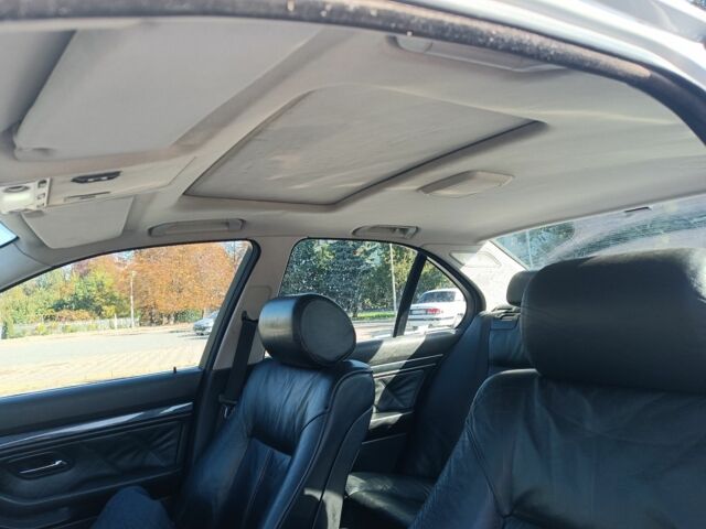 Серый БМВ 5 Серия, объемом двигателя 2.5 л и пробегом 230 тыс. км за 4600 $, фото 7 на Automoto.ua