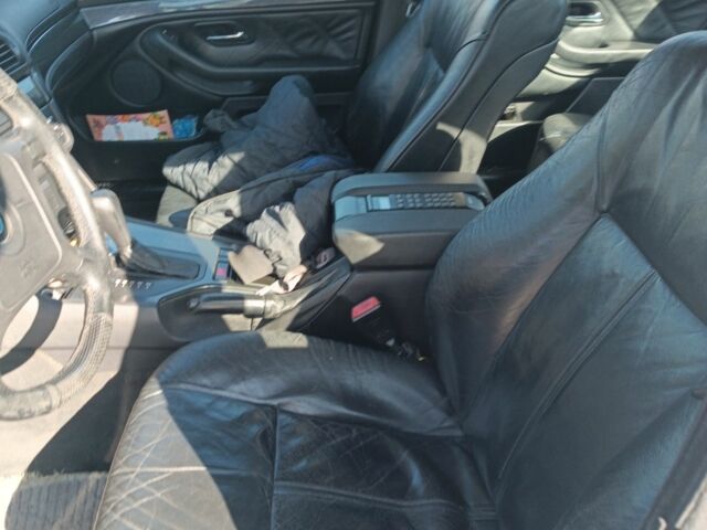 Серый БМВ 5 Серия, объемом двигателя 2.5 л и пробегом 230 тыс. км за 4600 $, фото 10 на Automoto.ua