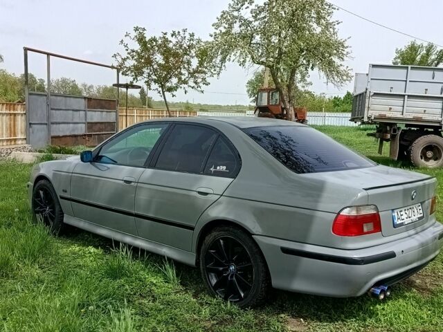 Сірий БМВ 5 Серія, об'ємом двигуна 0.28 л та пробігом 300 тис. км за 3999 $, фото 11 на Automoto.ua