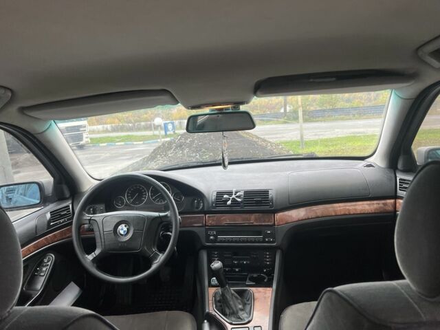 Сірий БМВ 5 Серія, об'ємом двигуна 2.5 л та пробігом 280 тис. км за 3500 $, фото 5 на Automoto.ua
