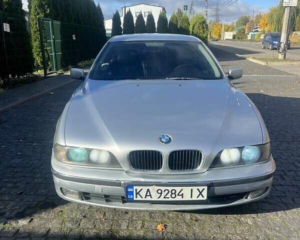 Серый БМВ 5 Серия, объемом двигателя 2 л и пробегом 500 тыс. км за 3300 $, фото 6 на Automoto.ua