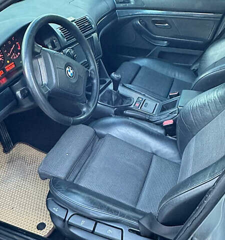 Серый БМВ 5 Серия, объемом двигателя 2.5 л и пробегом 415 тыс. км за 4200 $, фото 7 на Automoto.ua