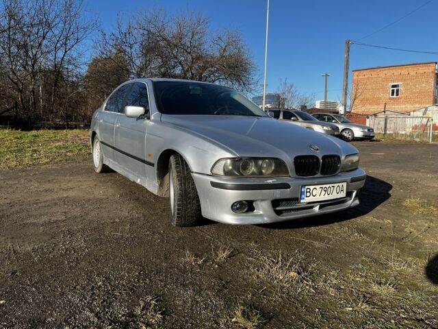 Сірий БМВ 5 Серія, об'ємом двигуна 3.5 л та пробігом 567 тис. км за 3900 $, фото 1 на Automoto.ua