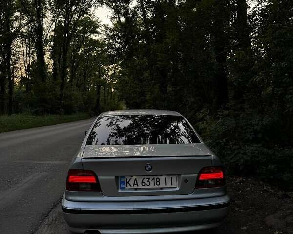 Сірий БМВ 5 Серія, об'ємом двигуна 2 л та пробігом 458 тис. км за 5900 $, фото 6 на Automoto.ua