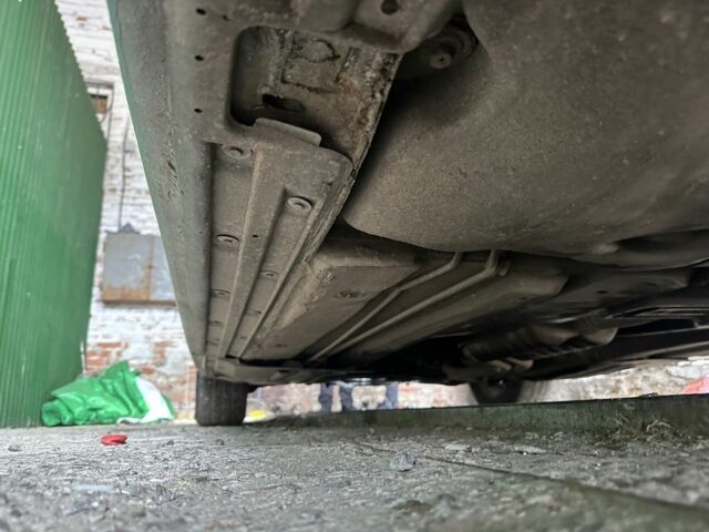 Сірий БМВ 5 Серія, об'ємом двигуна 2.5 л та пробігом 350 тис. км за 1650 $, фото 18 на Automoto.ua