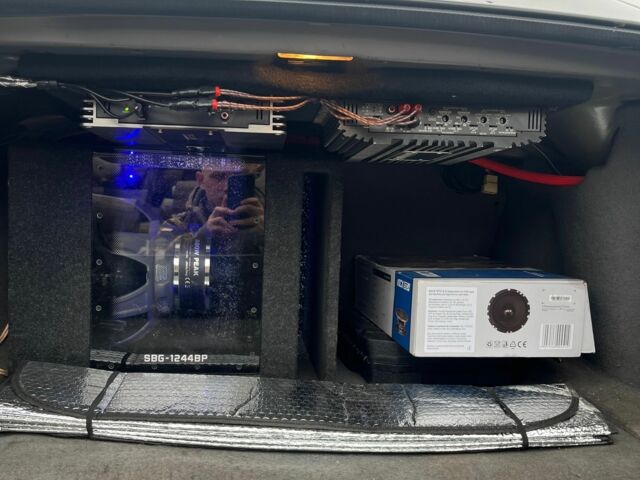 Серый БМВ 5 Серия, объемом двигателя 2 л и пробегом 420 тыс. км за 5000 $, фото 8 на Automoto.ua