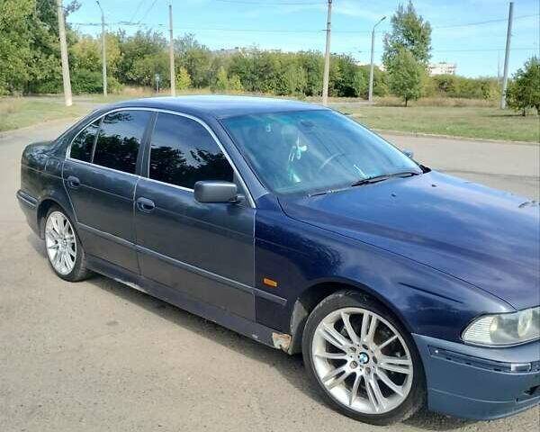 Серый БМВ 5 Серия, объемом двигателя 2.79 л и пробегом 507 тыс. км за 3300 $, фото 3 на Automoto.ua