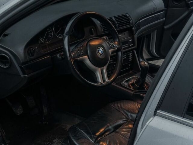 Серый БМВ 5 Серия, объемом двигателя 2.5 л и пробегом 244 тыс. км за 4500 $, фото 12 на Automoto.ua