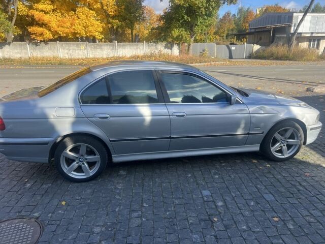 Серый БМВ 5 Серия, объемом двигателя 2 л и пробегом 500 тыс. км за 3300 $, фото 4 на Automoto.ua