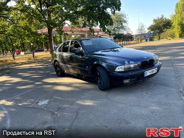 Серый БМВ 5 Серия, объемом двигателя 2.5 л и пробегом 395 тыс. км за 3350 $, фото 3 на Automoto.ua