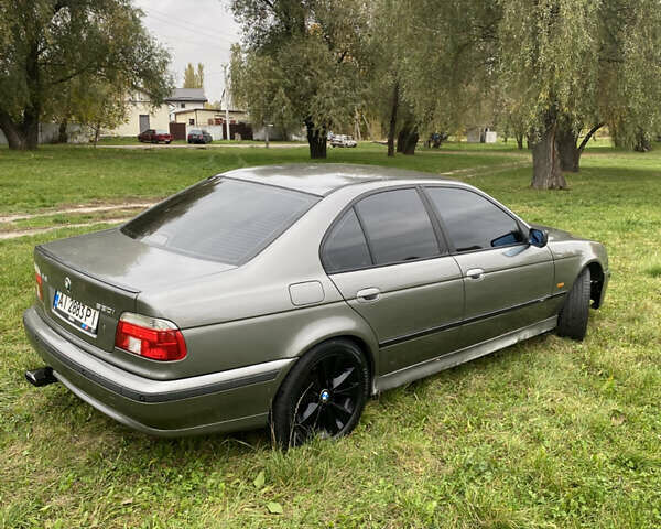 Сірий БМВ 5 Серія, об'ємом двигуна 2.8 л та пробігом 400 тис. км за 4500 $, фото 11 на Automoto.ua