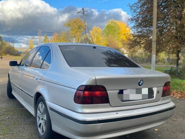 Серый БМВ 5 Серия, объемом двигателя 2.5 л и пробегом 425 тыс. км за 3550 $, фото 2 на Automoto.ua