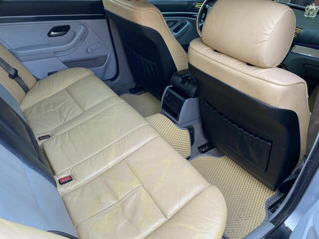 Серый БМВ 5 Серия, объемом двигателя 2 л и пробегом 650 тыс. км за 5000 $, фото 1 на Automoto.ua