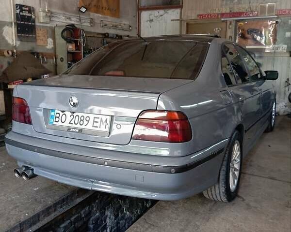 Серый БМВ 5 Серия, объемом двигателя 2 л и пробегом 378 тыс. км за 4700 $, фото 1 на Automoto.ua