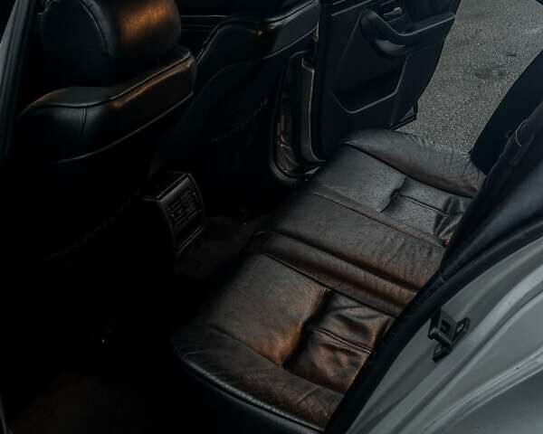 Серый БМВ 5 Серия, объемом двигателя 3 л и пробегом 244 тыс. км за 4600 $, фото 21 на Automoto.ua