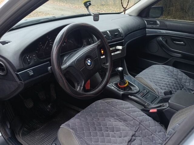 Серый БМВ 5 Серия, объемом двигателя 2 л и пробегом 389 тыс. км за 3800 $, фото 4 на Automoto.ua