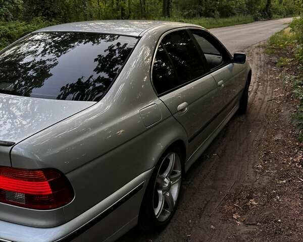 Сірий БМВ 5 Серія, об'ємом двигуна 2 л та пробігом 458 тис. км за 5900 $, фото 4 на Automoto.ua