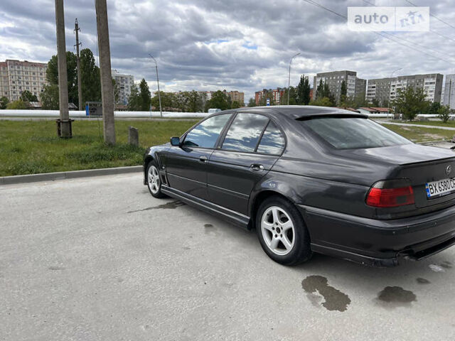 Серый БМВ 5 Серия, объемом двигателя 4.4 л и пробегом 325 тыс. км за 3850 $, фото 12 на Automoto.ua