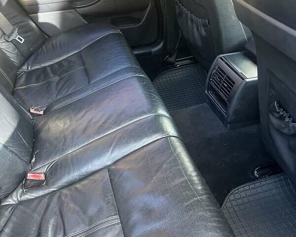 Серый БМВ 5 Серия, объемом двигателя 2 л и пробегом 500 тыс. км за 3300 $, фото 1 на Automoto.ua