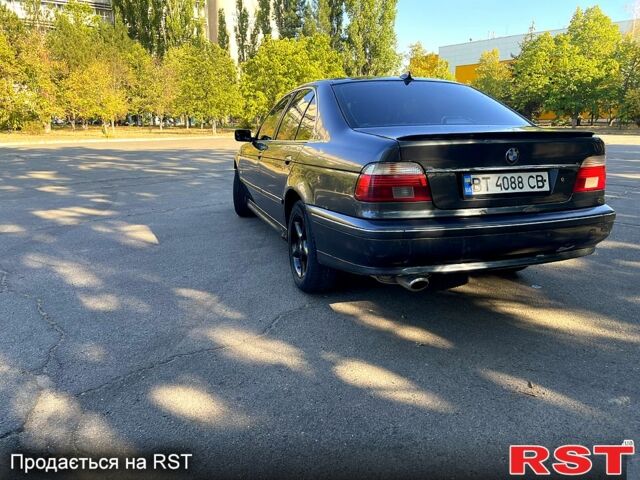 Серый БМВ 5 Серия, объемом двигателя 2.5 л и пробегом 395 тыс. км за 3350 $, фото 2 на Automoto.ua