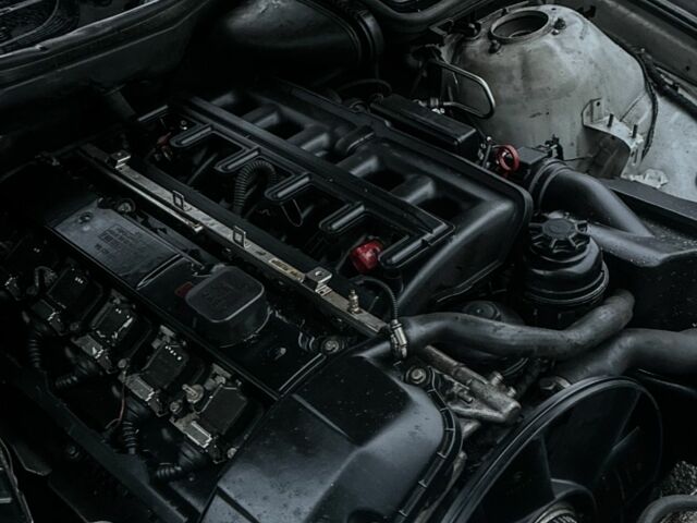 Серый БМВ 5 Серия, объемом двигателя 2.5 л и пробегом 244 тыс. км за 4500 $, фото 22 на Automoto.ua