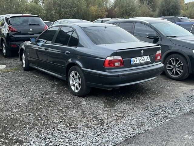 Серый БМВ 5 Серия, объемом двигателя 2.8 л и пробегом 500 тыс. км за 3350 $, фото 1 на Automoto.ua