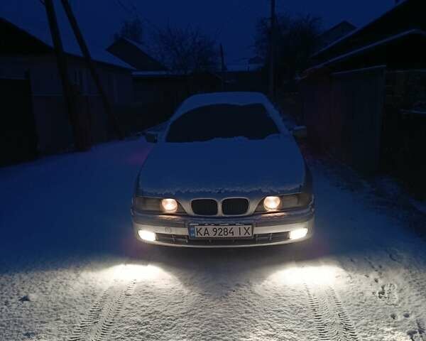 Сірий БМВ 5 Серія, об'ємом двигуна 2 л та пробігом 550 тис. км за 3700 $, фото 1 на Automoto.ua