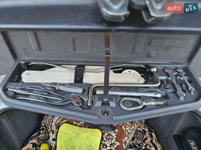 БМВ 5 Серия 1997 в Киеве на Automoto.ua Серый БМВ 5 Серия, объемом двигателя 2.5 л и пробегом 375 тыс. км за 4900 $, фото 16 на Automoto.ua