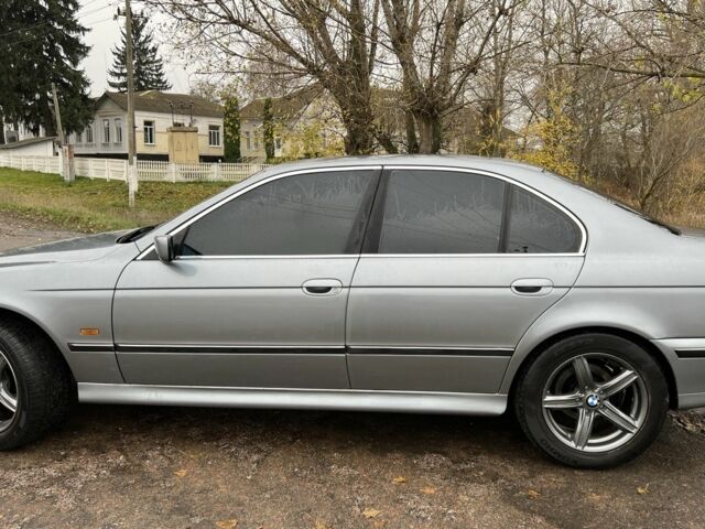 Серый БМВ 5 Серия, объемом двигателя 2.5 л и пробегом 300 тыс. км за 4350 $, фото 5 на Automoto.ua