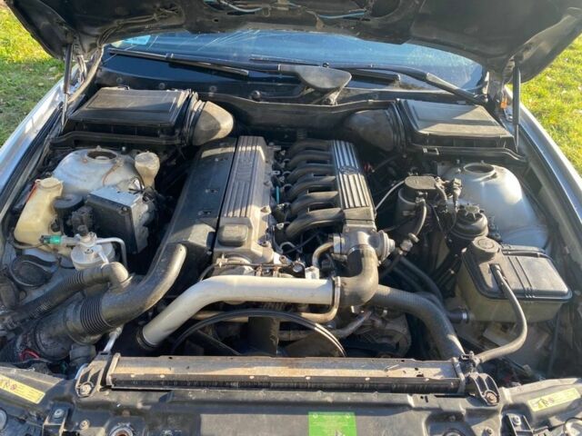 Серый БМВ 5 Серия, объемом двигателя 2.5 л и пробегом 425 тыс. км за 3550 $, фото 7 на Automoto.ua