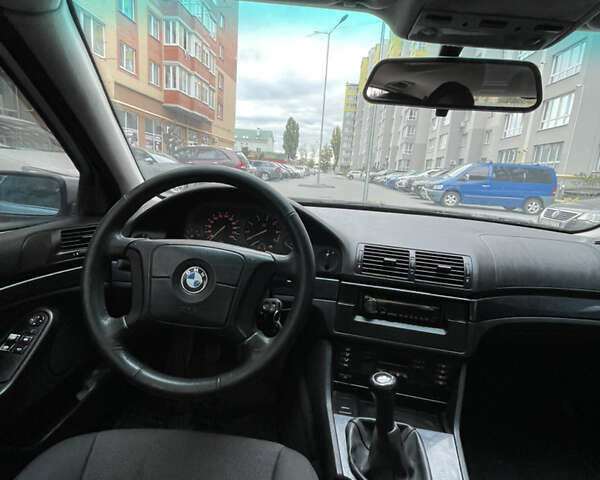 Серый БМВ 5 Серия, объемом двигателя 2 л и пробегом 480 тыс. км за 4500 $, фото 6 на Automoto.ua