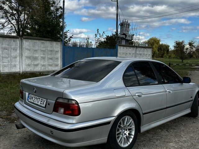 Серый БМВ 5 Серия, объемом двигателя 2.5 л и пробегом 502 тыс. км за 3000 $, фото 1 на Automoto.ua