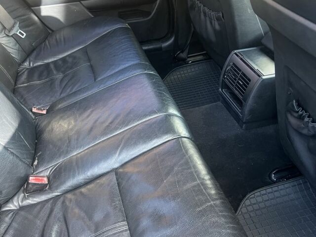 Серый БМВ 5 Серия, объемом двигателя 2 л и пробегом 500 тыс. км за 3300 $, фото 2 на Automoto.ua