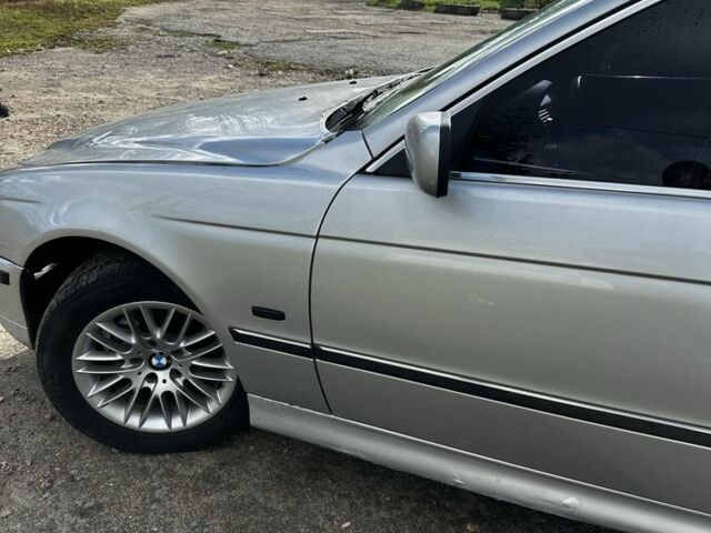 Серый БМВ 5 Серия, объемом двигателя 2.5 л и пробегом 502 тыс. км за 3000 $, фото 6 на Automoto.ua