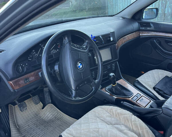 Серый БМВ 5 Серия, объемом двигателя 1.99 л и пробегом 380 тыс. км за 2850 $, фото 12 на Automoto.ua