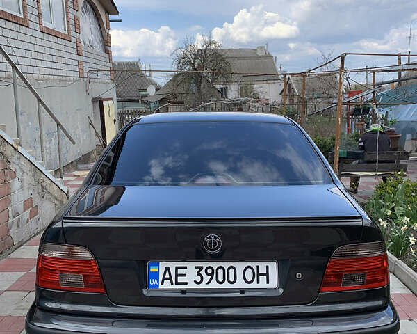 Серый БМВ 5 Серия, объемом двигателя 3.5 л и пробегом 300 тыс. км за 6500 $, фото 11 на Automoto.ua