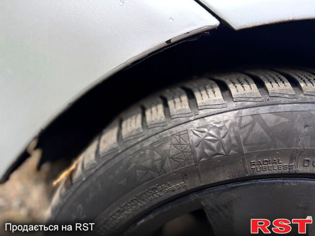 Серый БМВ 5 Серия, объемом двигателя 2 л и пробегом 327 тыс. км за 3500 $, фото 10 на Automoto.ua