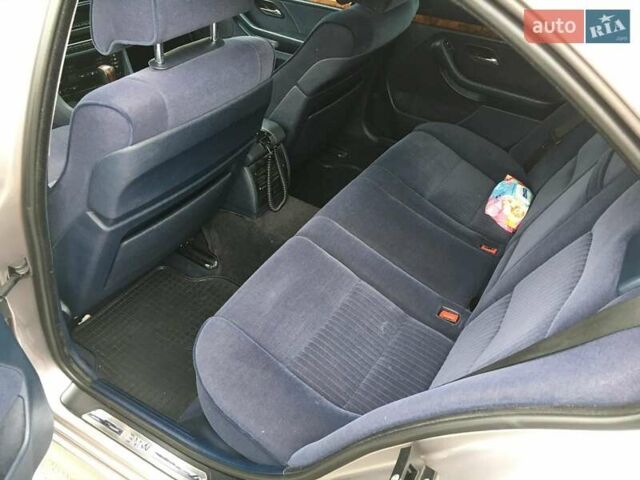 Серый БМВ 5 Серия, объемом двигателя 3.5 л и пробегом 262 тыс. км за 6999 $, фото 4 на Automoto.ua