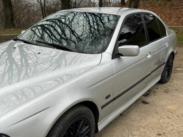 Серый БМВ 5 Серия, объемом двигателя 2.5 л и пробегом 490 тыс. км за 4800 $, фото 4 на Automoto.ua