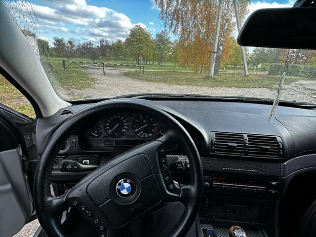 Серый БМВ 5 Серия, объемом двигателя 2.5 л и пробегом 502 тыс. км за 3000 $, фото 19 на Automoto.ua