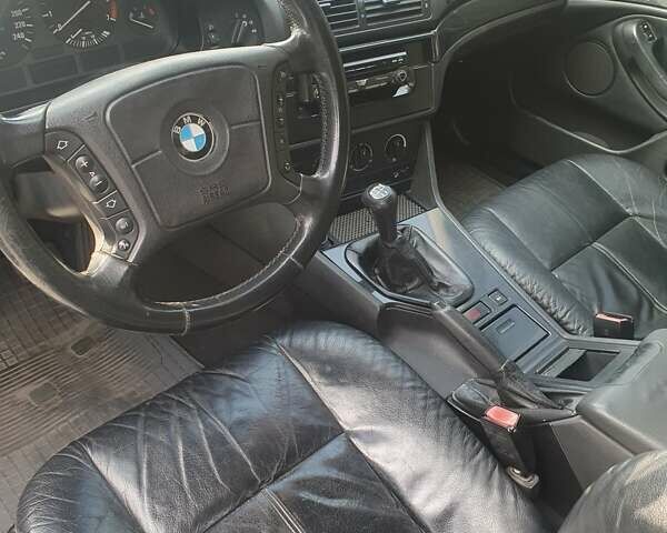 БМВ 5 Серия 1997 в Львове на Automoto.ua Серый БМВ 5 Серия, объемом двигателя 2.5 л и пробегом 433 тыс. км за 2700 $, фото 14 на Automoto.ua