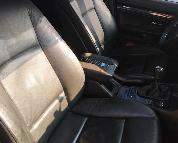 Серый БМВ 5 Серия, объемом двигателя 2 л и пробегом 300 тыс. км за 6000 $, фото 6 на Automoto.ua