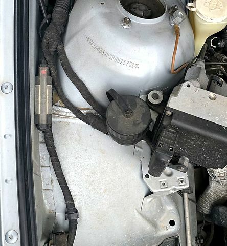 Сірий БМВ 5 Серія, об'ємом двигуна 2.5 л та пробігом 256 тис. км за 3400 $, фото 4 на Automoto.ua