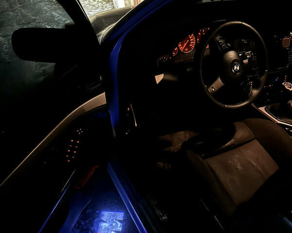 Сірий БМВ 5 Серія, об'ємом двигуна 3 л та пробігом 350 тис. км за 6600 $, фото 3 на Automoto.ua