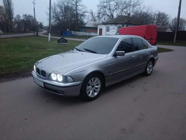 Сірий БМВ 5 Серія, об'ємом двигуна 2.5 л та пробігом 300 тис. км за 3700 $, фото 1 на Automoto.ua