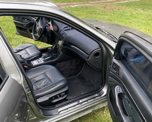 Серый БМВ 5 Серия, объемом двигателя 2.8 л и пробегом 400 тыс. км за 5000 $, фото 2 на Automoto.ua